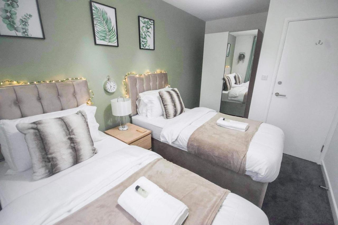 Affordable Digs Nr City Centre Sleeps5 Free Secure Parking Coventry Exterior photo